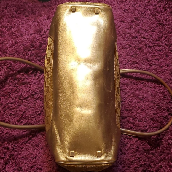 Gucci Handbag ๐ - Picture 6 of 16